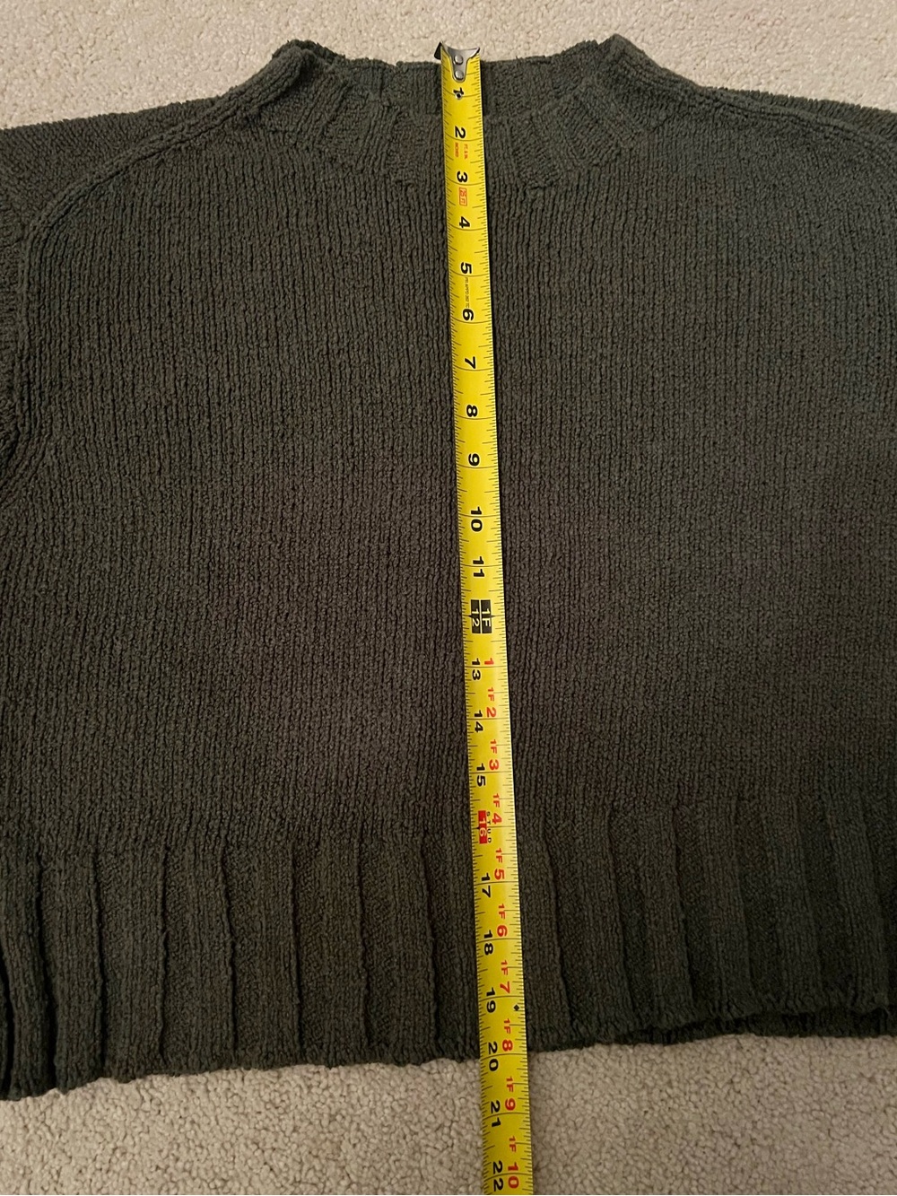 Like New J CREW Super Soft Olive Green Crewneck Sweater - Medium - Picture 11 of 11